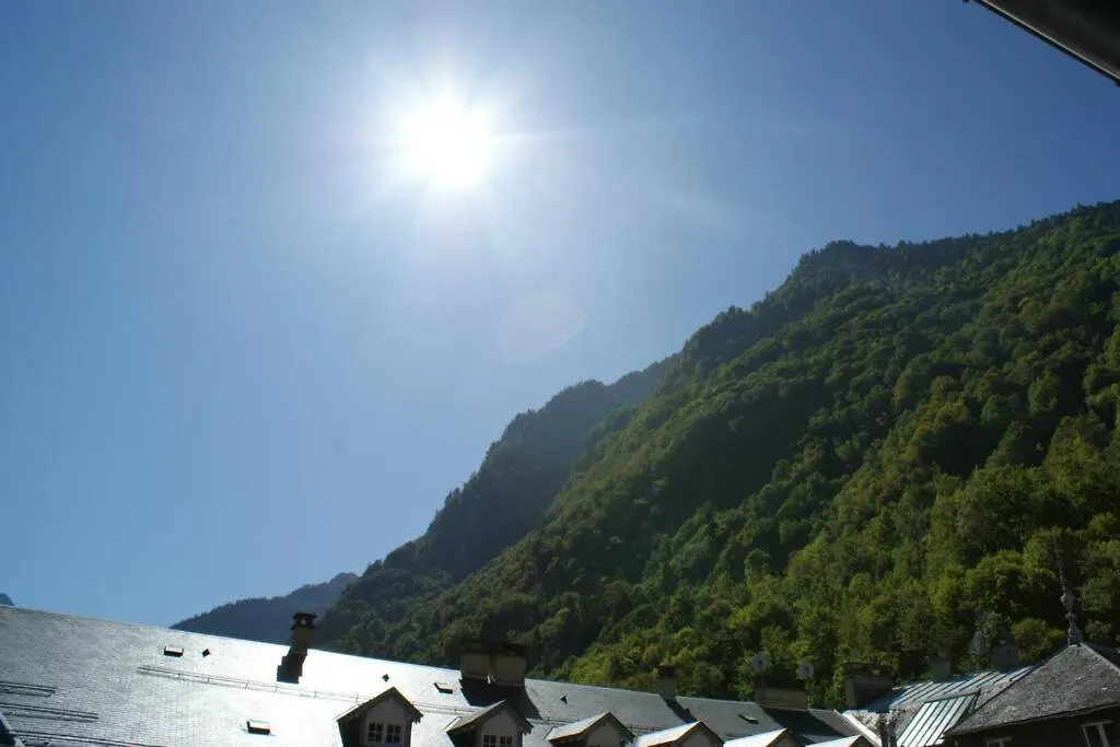 Appartement 110m2, lits faits linge fourni, plein centre, WIFI Cauterets